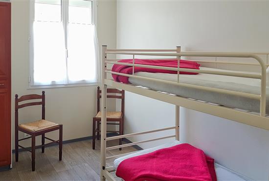 bedroom with 1 bunk bed - Camping La Siesta | La Faute sur Mer