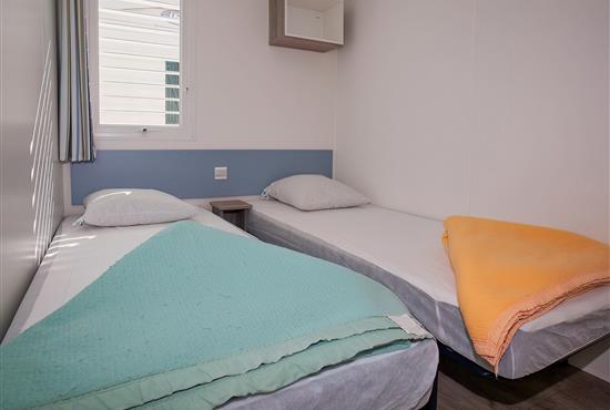 Bedroom with double bed - Campsite La Siesta | La Faute sur Mer