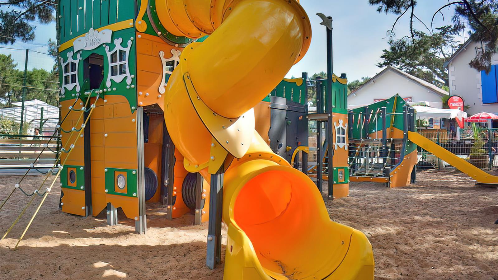 Slide of the pirate ship La Faute Sur Mer - Camping La Siesta | La Faute sur Mer