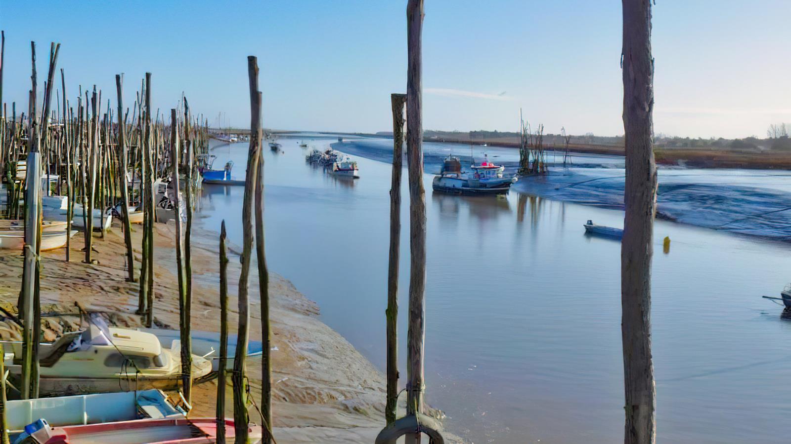 Port of L'aiguillon la Presqu'île - Camping La Siesta | La Faute sur Mer