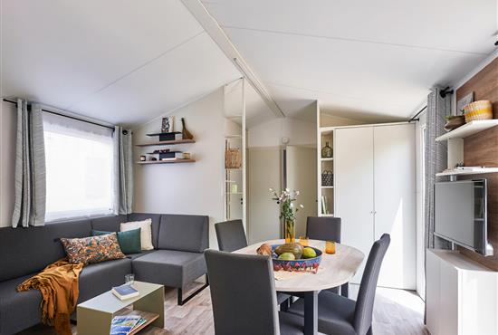Living room Mobile home V.i.P prestige 3 bedrooms, 2 bathrooms, air-conditioned, 6 people - Camping La Siesta | La Faute sur Mer