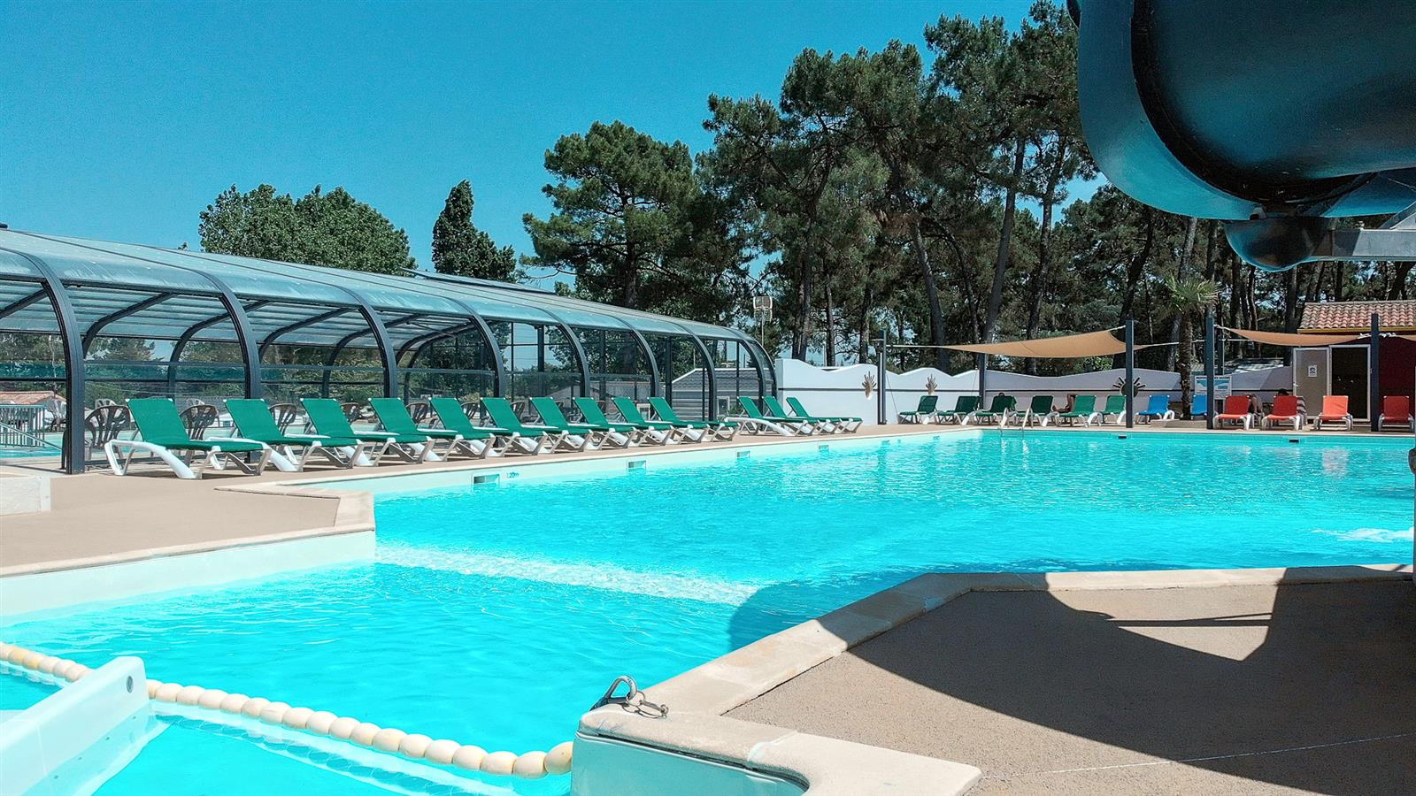 Heated outdoor swimming pool at La Siesta campsite in La Faute sur Mer - Camping La Siesta | La Faute sur Mer