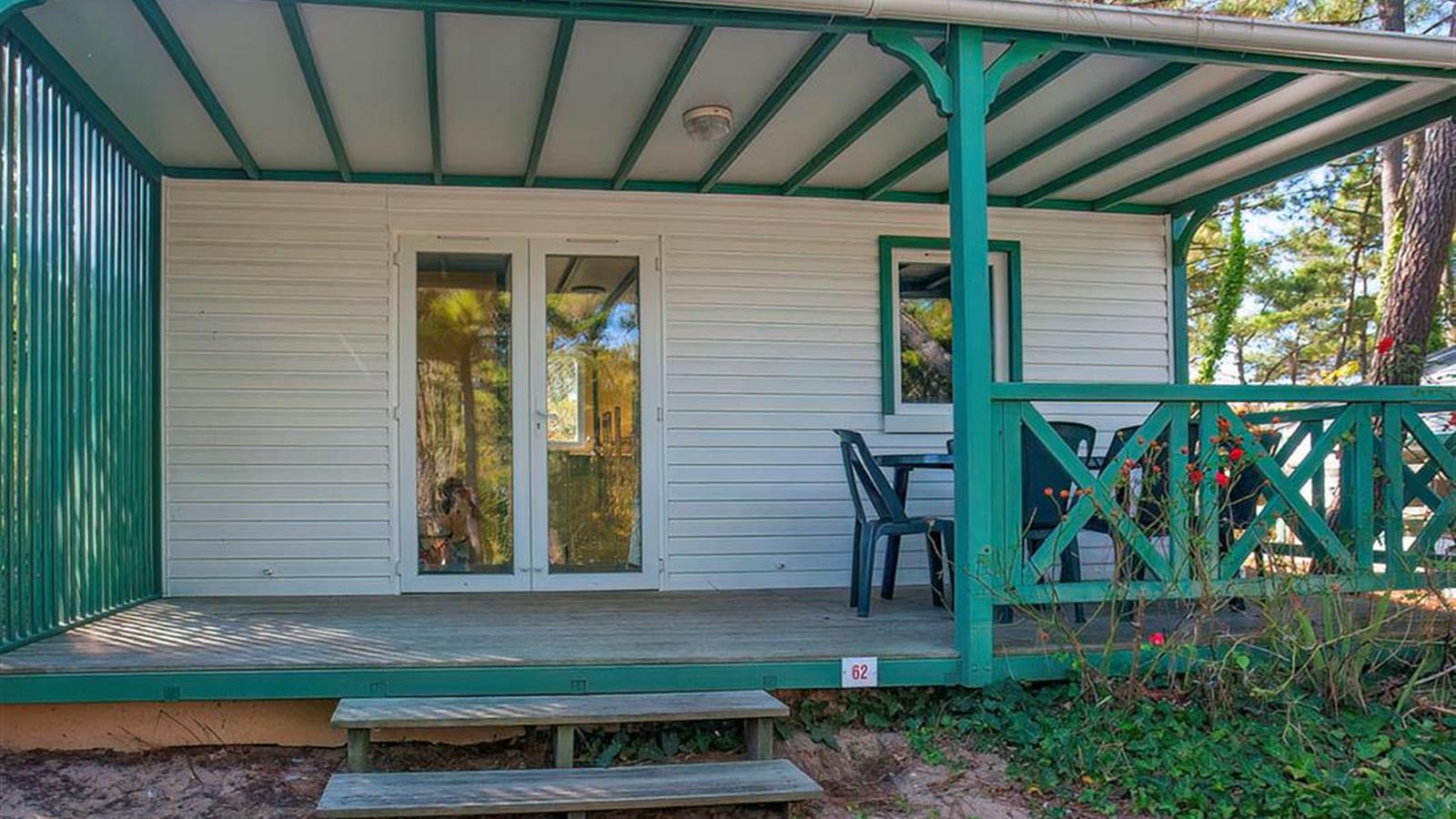 Chalet seen from the outside - Camping La Siesta | La Faute sur Mer